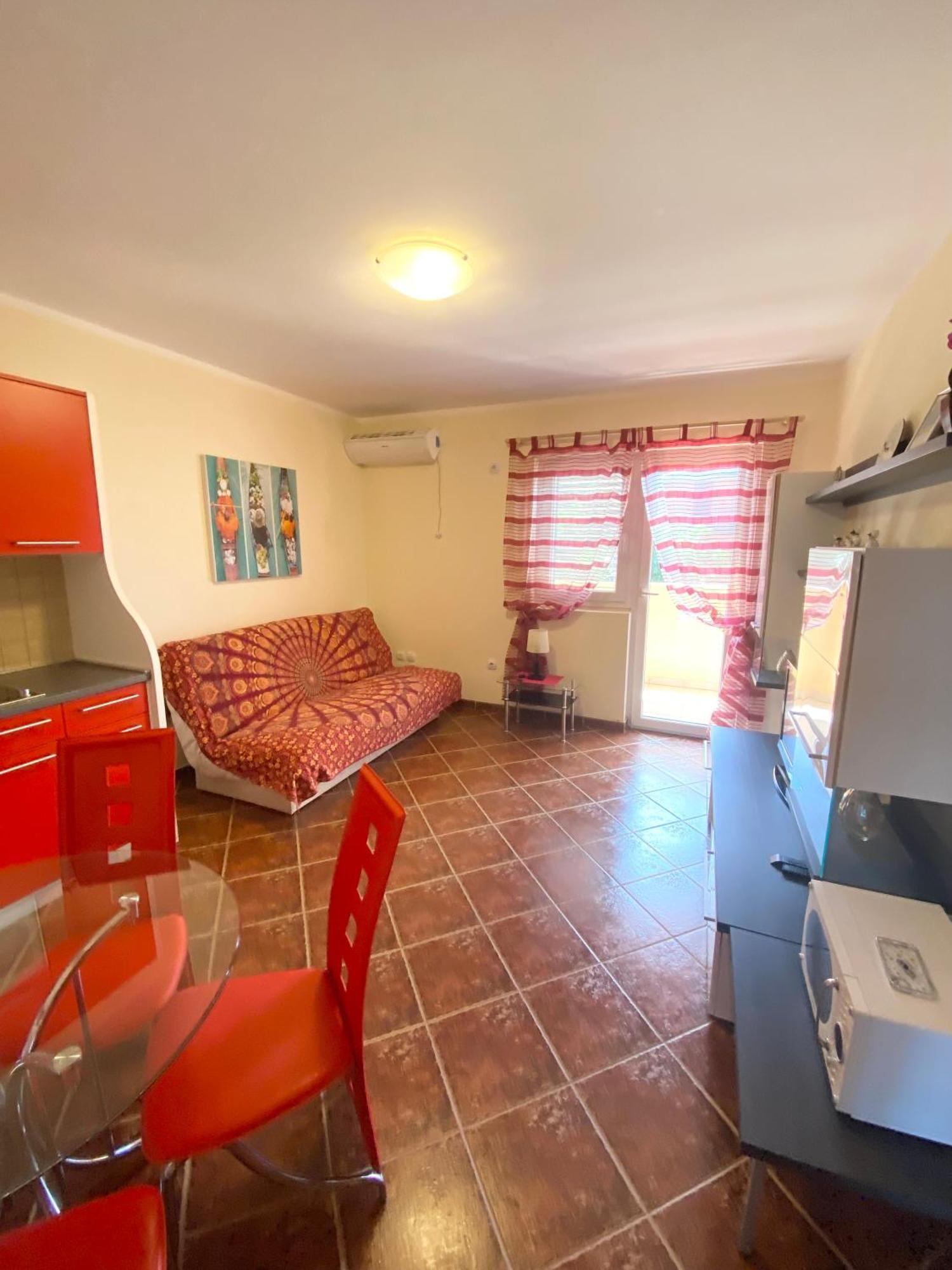 Apartments Villa Viktoria ティヴァト エクステリア 写真